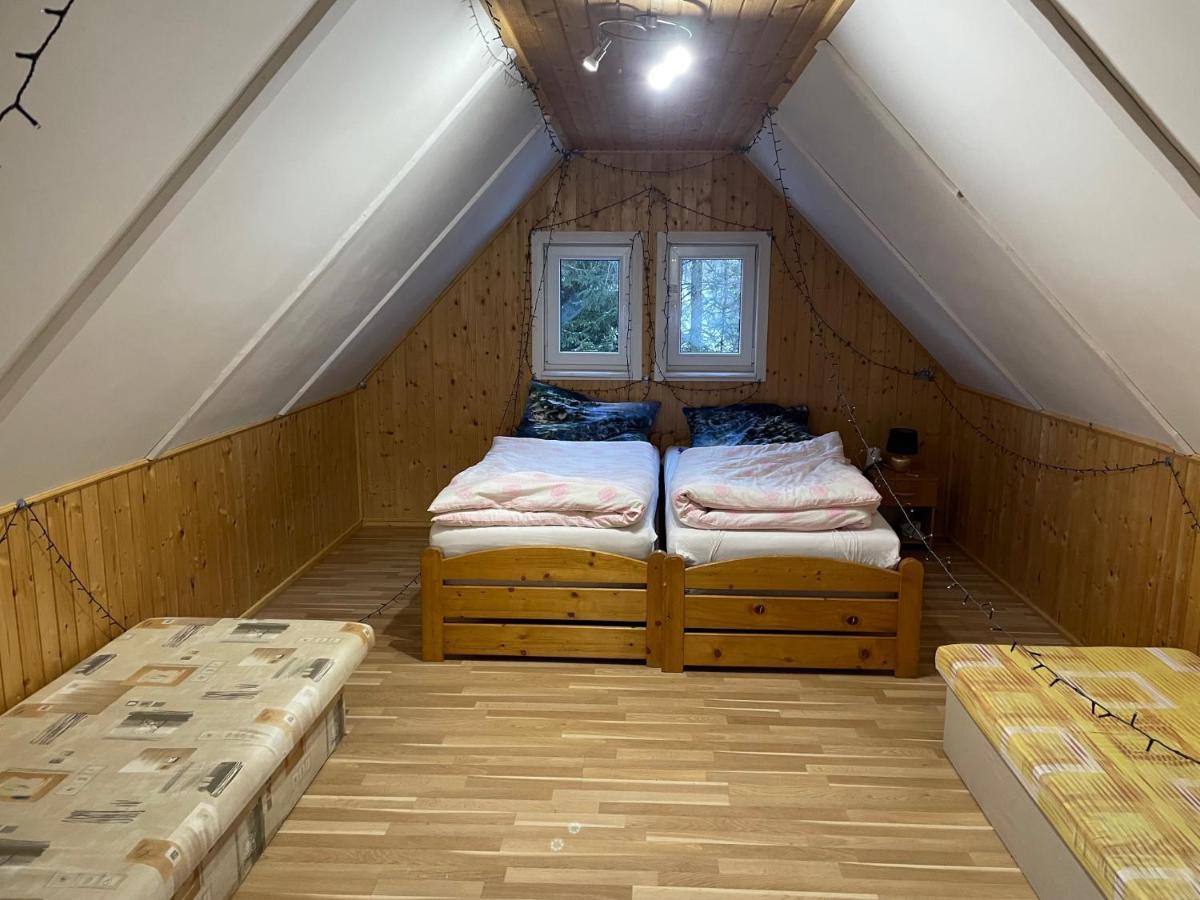 Chata Vevericka Oravská Lesná Buitenkant foto